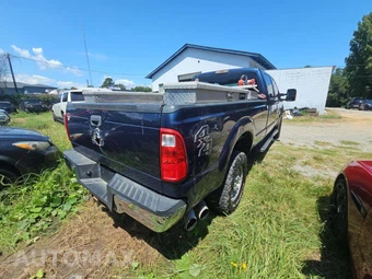 2016 Ford Super Duty F-350 XL Crew Cab Long Bed - miniatura 3