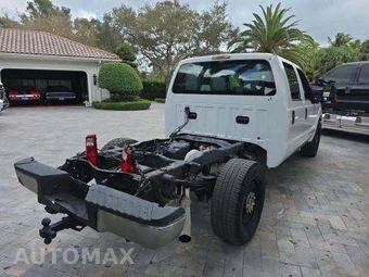 2016 Ford Super Duty F-350 XL Crew Cab Medium Bed - miniatura 3