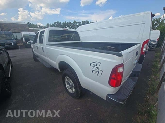 2016 Ford Super Duty F-350 XLT Crew Cab Long Bed - miniatura 2