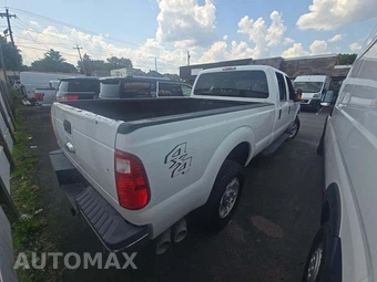 2016 Ford Super Duty F-350 XLT Crew Cab Long Bed - miniatura 3