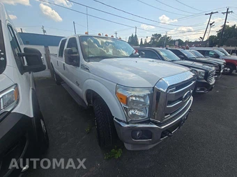 2016 Ford Super Duty F-350 XLT Crew Cab Long Bed - miniatura 4