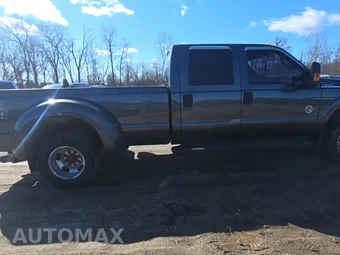 2016 Ford Super Duty F-350 XLT Crew Cab Long Bed DRW - miniatura 5