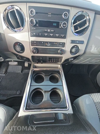 2016 Ford Super Duty F-350 XLT Crew Cab Medium Bed - miniatura 11