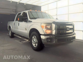 2016 Ford Super Duty F-350 XLT Crew Cab Medium Bed - miniatura 3