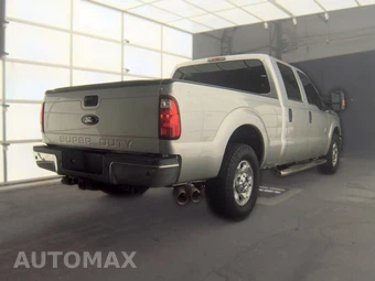 2016 Ford Super Duty F-350 XLT Crew Cab Medium Bed - miniatura 4