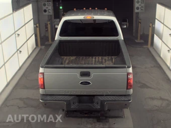 2016 Ford Super Duty F-350 XLT Crew Cab Medium Bed - miniatura 5