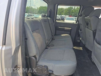 2016 Ford Super Duty F-350 XLT Crew Cab Medium Bed - miniatura 16