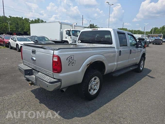 2016 Ford Super Duty F-350 XLT Crew Cab Medium Bed - miniatura 3