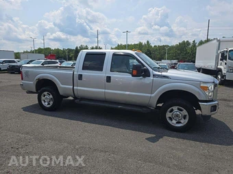 2016 Ford Super Duty F-350 XLT Crew Cab Medium Bed - miniatura 4