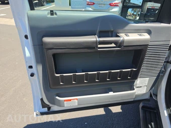 2016 Ford Super Duty F-350 XLT Extended Cab Long Bed w/Rear Doors - miniatura 9