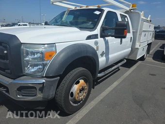 2016 Ford Super Duty F-450 Cab Chassis XL Crew Cab DRW