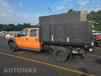 2016 Ford Super Duty F-450 Cab Chassis XL Crew Cab DRW - miniatura 6