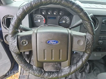2016 Ford Super Duty F-450 Cab Chassis XL Crew Cab DRW - miniatura 10