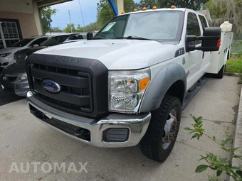 2016 Ford Super Duty F-450 Cab Chassis XL Crew Cab DRW