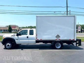 2016 Ford Super Duty F-450 Cab Chassis XL Extended Cab w/Rear Doors DRW - miniatura 10