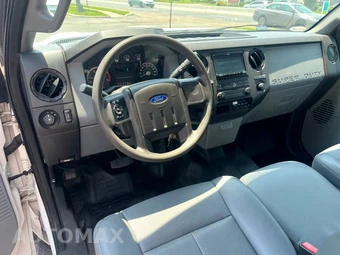 2016 Ford Super Duty F-450 Cab Chassis XL Extended Cab w/Rear Doors DRW - miniatura 16