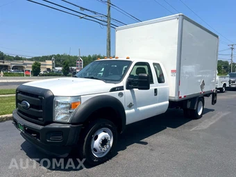2016 Ford Super Duty F-450 Cab Chassis XL Extended Cab w/Rear Doors DRW - miniatura 2