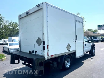 2016 Ford Super Duty F-450 Cab Chassis XL Extended Cab w/Rear Doors DRW - miniatura 7