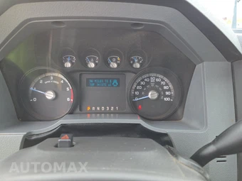 2016 Ford Super Duty F-450 Cab Chassis XL Extended Cab w/Rear Doors DRW - miniatura 12