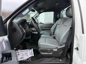 2016 Ford Super Duty F-450 Cab Chassis XL Regular Cab DRW - miniatura 29