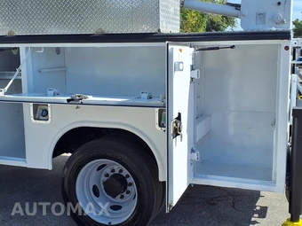 2016 Ford Super Duty F-450 Cab Chassis XL Regular Cab DRW - miniatura 15