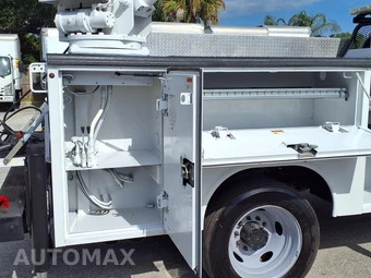 2016 Ford Super Duty F-450 Cab Chassis XL Regular Cab DRW - miniatura 24