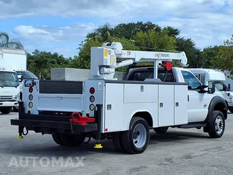 2016 Ford Super Duty F-450 Cab Chassis XL Regular Cab DRW - miniatura 3