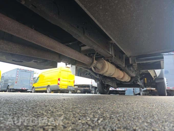 2016 Ford Super Duty F-450 Cab Chassis XL Regular Cab DRW - miniatura 13