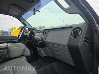 2016 Ford Super Duty F-450 Cab Chassis XL Regular Cab DRW - miniatura 15