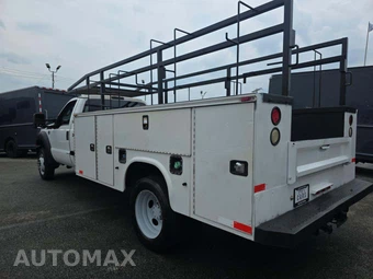2016 Ford Super Duty F-450 Cab Chassis XL Regular Cab DRW - miniatura 2