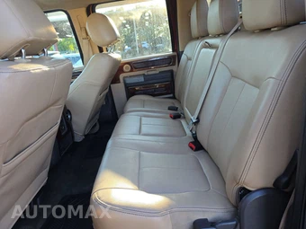 2016 Ford Super Duty F-450 Lariat Crew Cab Long Bed DRW - miniatura 13