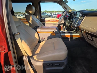 2016 Ford Super Duty F-450 Lariat Crew Cab Long Bed DRW - miniatura 8
