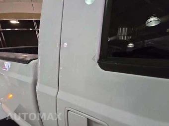 2016 Ford Super Duty F-450 Lariat Crew Cab Long Bed DRW - miniatura 10