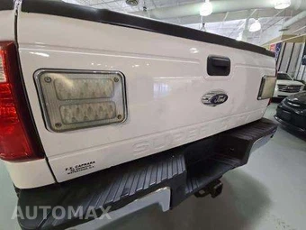 2016 Ford Super Duty F-450 Lariat Crew Cab Long Bed DRW - miniatura 7