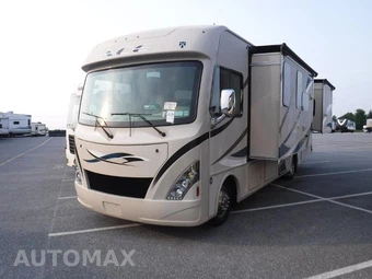2016 Ford Super Duty F-53 Class A Motorhome Chassis DRW - miniatura 1
