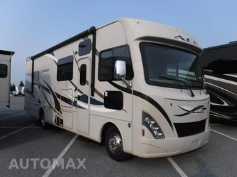 2016 Ford Super Duty F-53 Class A Motorhome Chassis DRW - miniatura 2