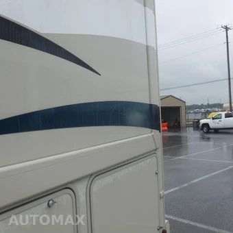 2016 Ford Super Duty F-53 Class A Motorhome Chassis DRW - miniatura 30