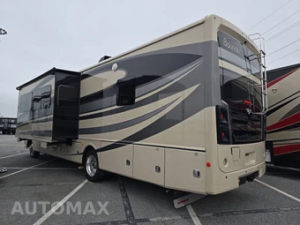 2016 Ford Super Duty F-53 Class A Motorhome Chassis DRW - miniatura 6