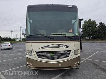 2016 Ford Super Duty F-53 Class A Motorhome Chassis DRW - miniatura 2