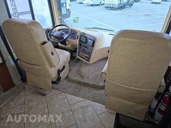 2016 Ford Super Duty F-53 Class A Motorhome Chassis DRW - miniatura 9
