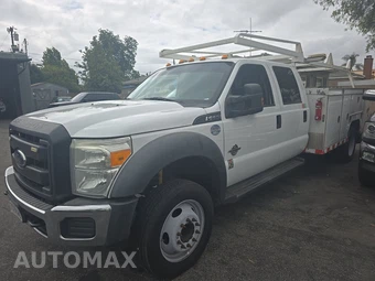 2016 Ford Super Duty F-550 Cab Chassis XL Crew Cab DRW