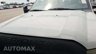 2016 Ford Super Duty F-550 Cab Chassis XL Crew Cab DRW - miniatura 19