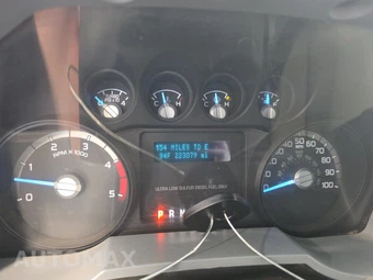 2016 Ford Super Duty F-550 Cab Chassis XL Crew Cab DRW - miniatura 12