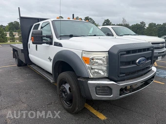 2016 Ford Super Duty F-550 Cab Chassis XL Crew Cab DRW - miniatura 2