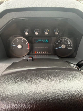 2016 Ford Super Duty F-550 Cab Chassis XL Crew Cab DRW - miniatura 7