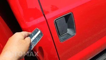 2016 Ford Super Duty F-550 Cab Chassis XL Crew Cab DRW - miniatura 23
