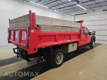 2016 Ford Super Duty F-550 Cab Chassis XL Crew Cab DRW - miniatura 4