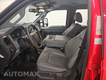 2016 Ford Super Duty F-550 Cab Chassis XL Crew Cab DRW - miniatura 7