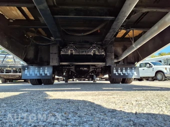 2016 Ford Super Duty F-550 Cab Chassis XL Regular Cab DRW - miniatura 27