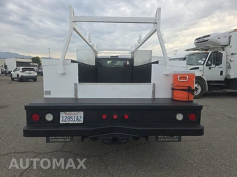 2016 Ford Super Duty F-550 Cab Chassis XL Regular Cab DRW - miniatura 5